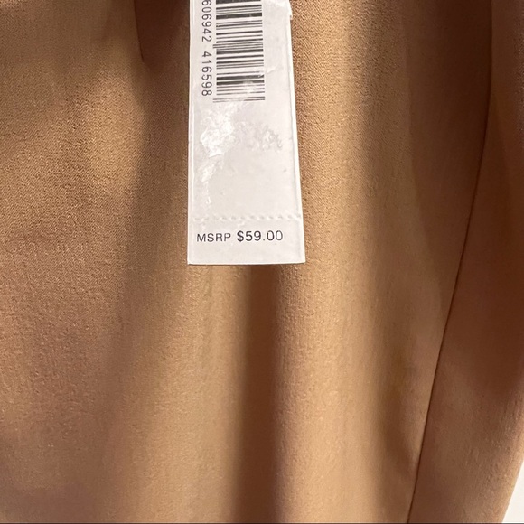 Tan kick pleat skirt - Picture 2 of 6